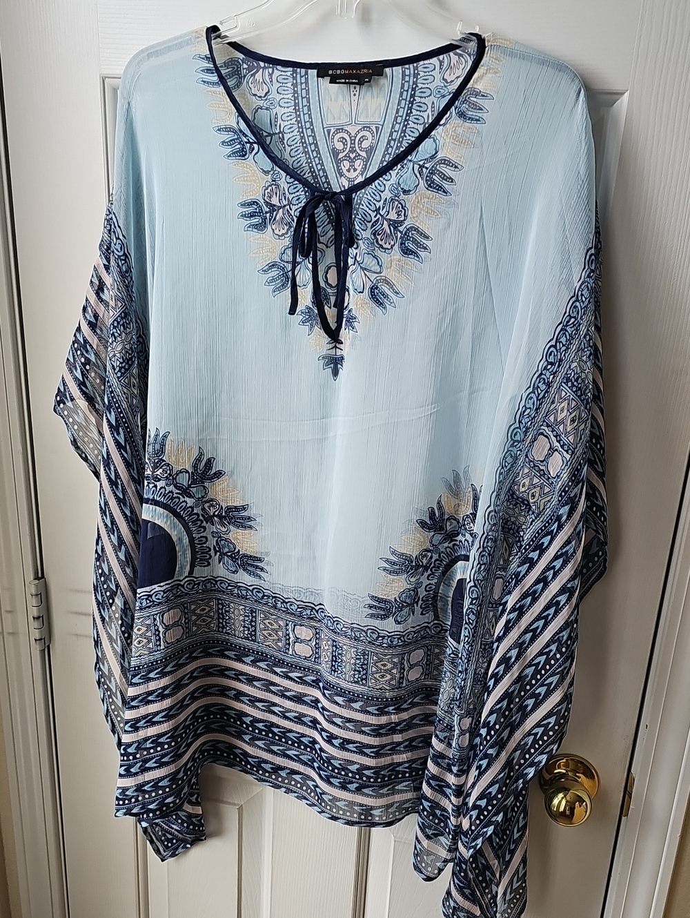 BCBGMaxAzria Light Blue Navy Cream Printed V-Neck Tunic with Tie